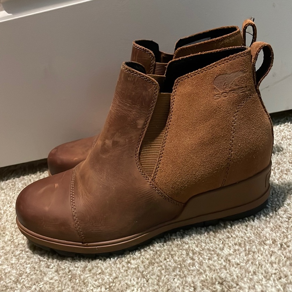 Sorel brown wedge heel boot